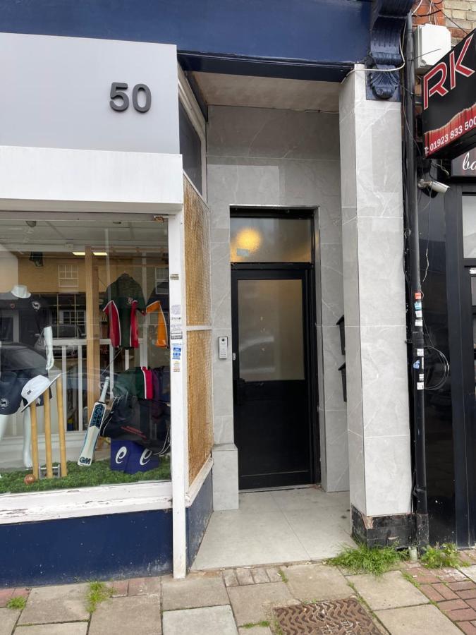 Top Floor Flat 5 Northwood نورثوود المظهر الخارجي الصورة